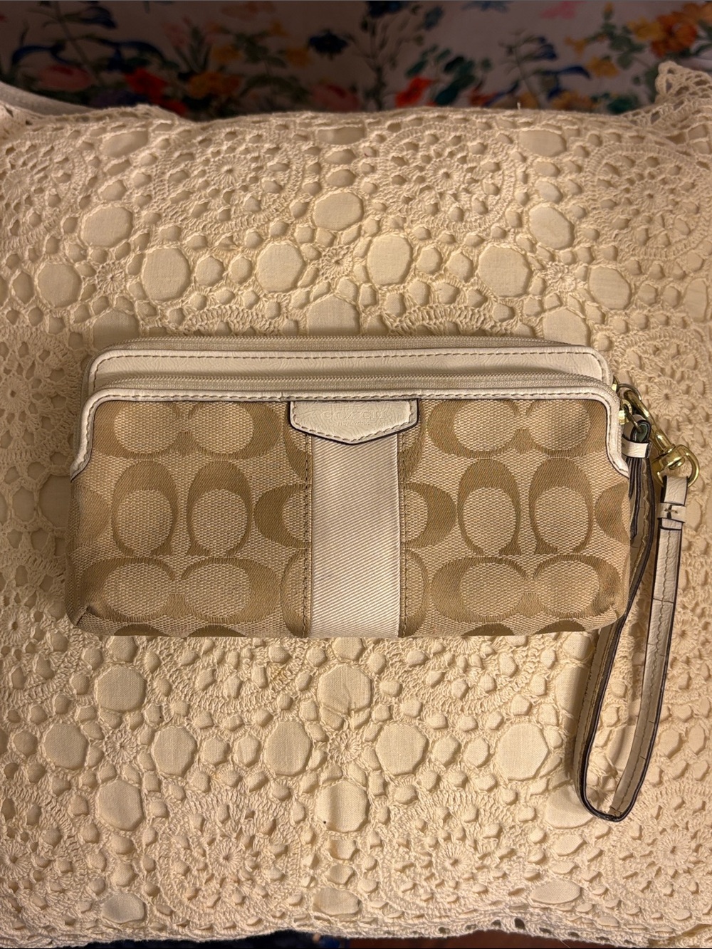 Vintage Coach Beige & Cream Signature Canvas Wristlet with Strap